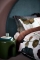 Vandyck dekbedovertrek Finesse pistache detail sfeer